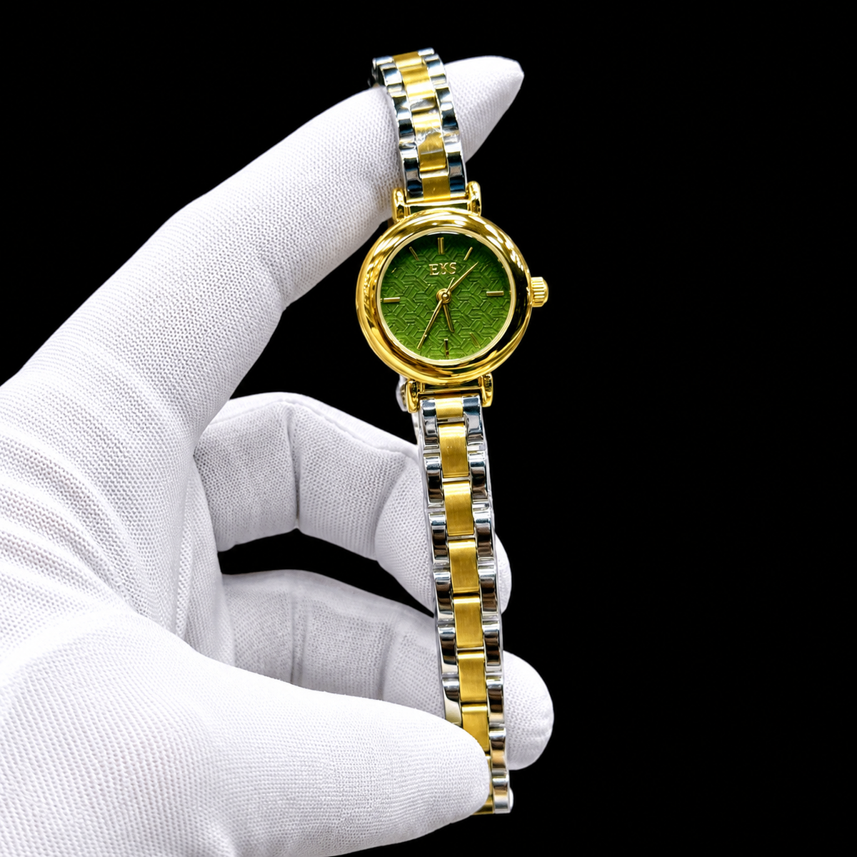 Elegant Green Dial Two-Tone Ladies Watch – Gold & Silver Bracelet