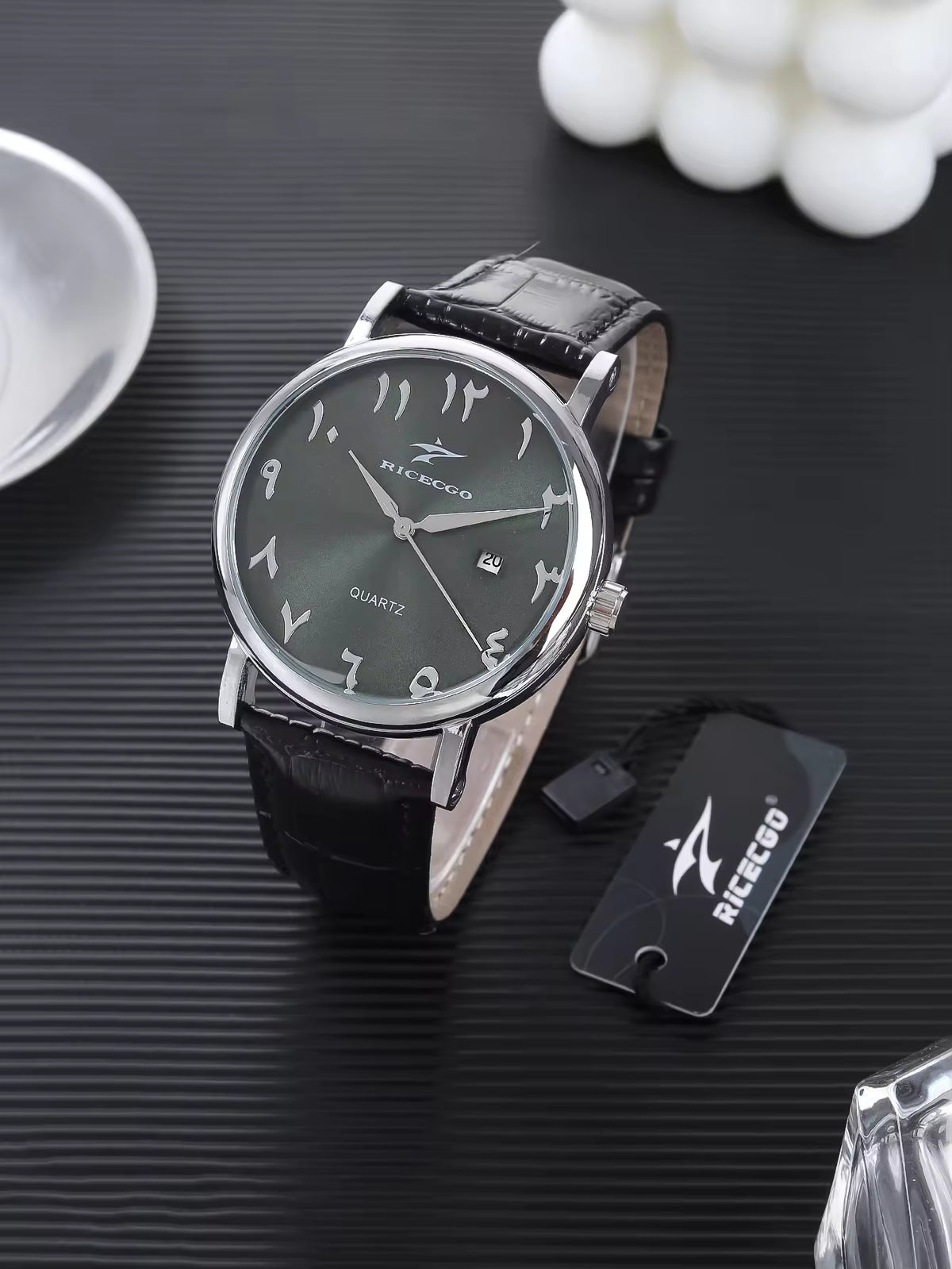 Latest Luxury Alloy Multifunctional Men's Quartz Watch Leather Strap Chronograph with Date Display for Business Occasions